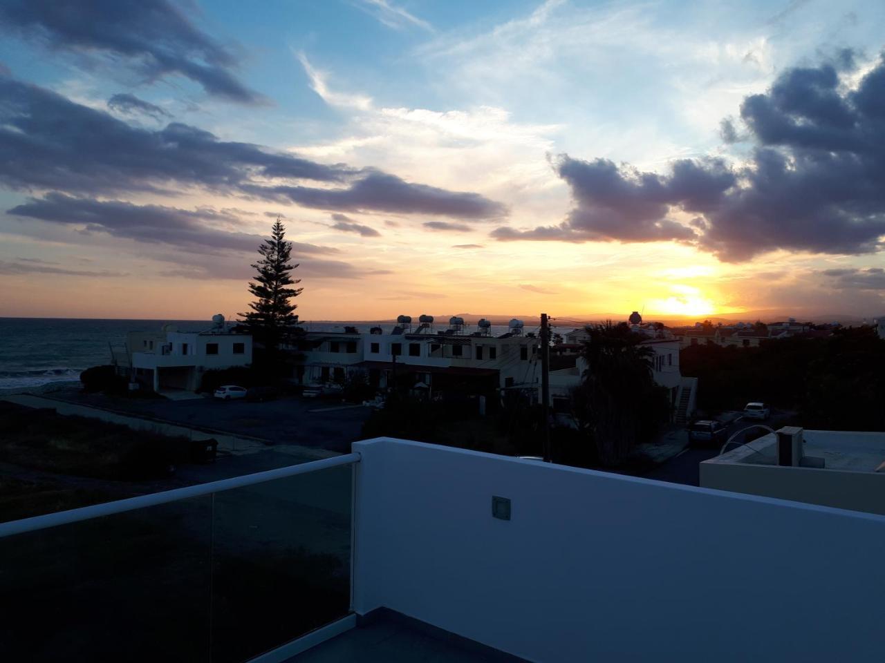 Cozy Beach House Περβόλια Εξωτερικό φωτογραφία